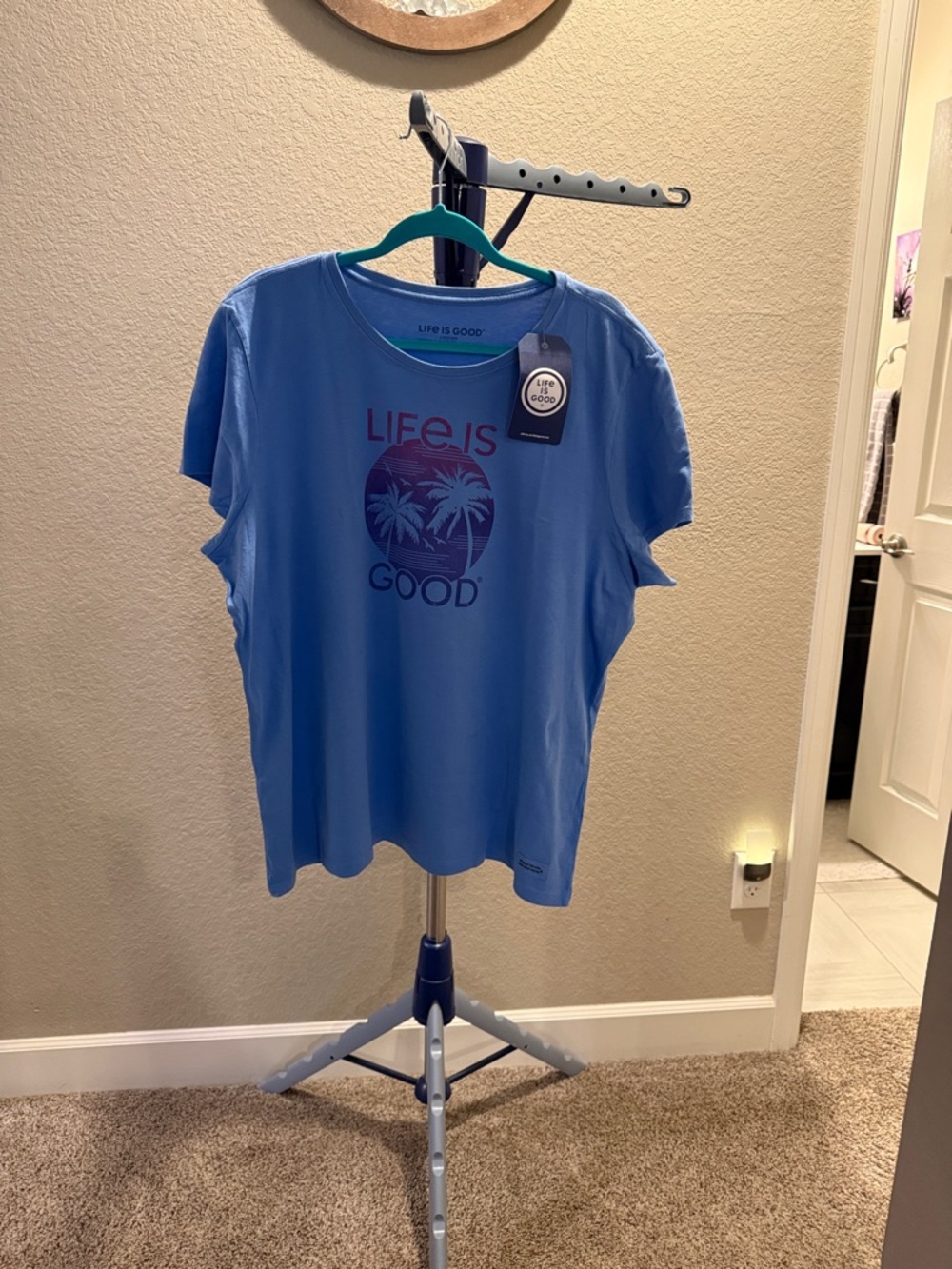 Life Is Good NWT Blue Tee with Purple Palm Graphic. Size XXL